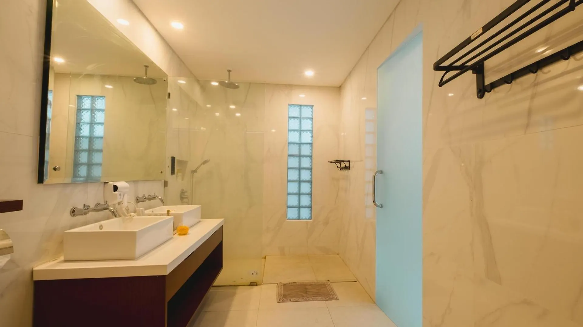 Royal Maharani Payogan Bed & Breakfast Ubud  Indonesia